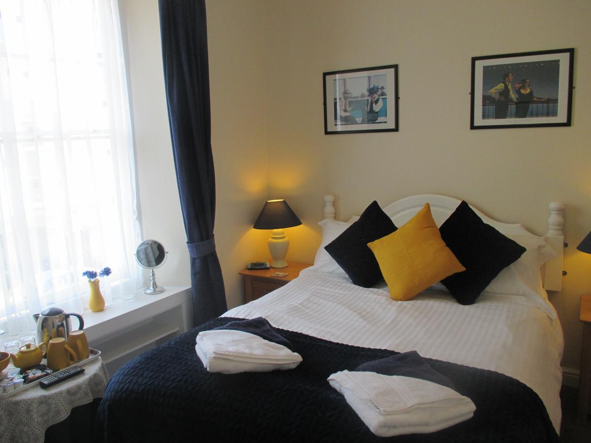 Caledonia Guest House พลีมัธ ภายนอก รูปภาพ
